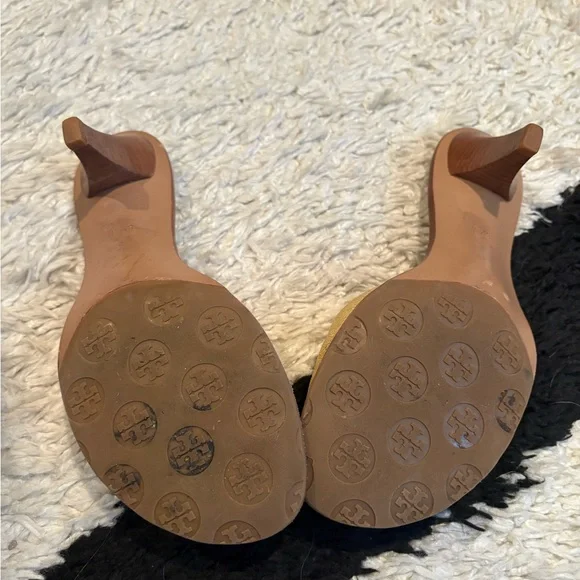 Tory Burch Reva Logo Gold Heeled Sandals Size 8.5 - Picture 5 of 6